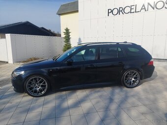 Bmw E61 M5 v10 - 5