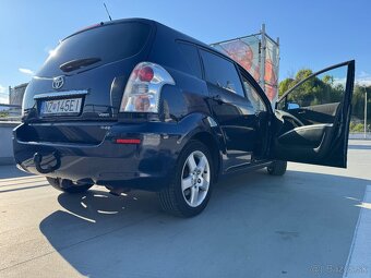 Corolla Verso - 5