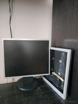 vga_monitory[17''] - 5