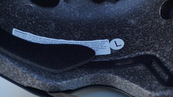 Skate prilba – veľkosť L, ako nová (Senec) - 5