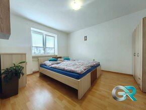 Ponúkame na predaj 2,5 izbový byt v meste Nemšová, príjemný  - 5
