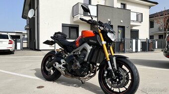 YAMAHA MT09 - 5