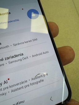 Samsung Galaxy S22 - 5