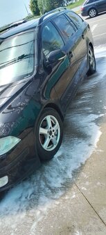Predám na diely vcelku škoda Octavia.2.2.0.103kw - 5