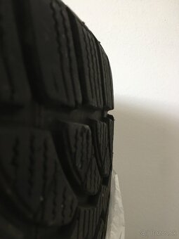 Predám zimné pneu 225/50R17 - 5
