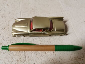 Corgi toys Studebaker Golden Hawk - 5