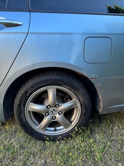 Honda accord 2.2 - 5