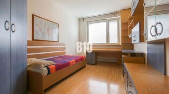 Rezervované -Veľký 3 izbový byt s loggiou na Klokočine - 5