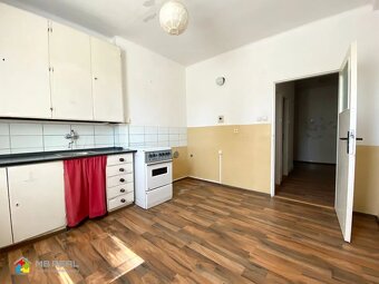 Veľkometrážny jednoizbový byt, Banská Bystrica, Sídlisko - 5