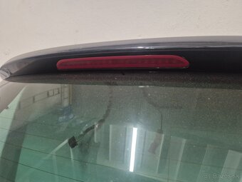 Predám náhradné diely na Volkswagen Tiguan - 5