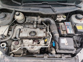 Peugeot 206 - 5