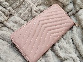 Dámska peňaženka  13e - 5