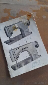 Starý šijaci stroj - 5