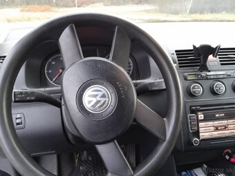Volkswagen Touran - 5