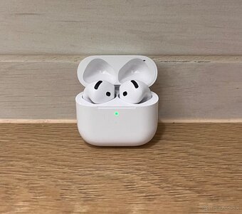 Airpods 4 - 5