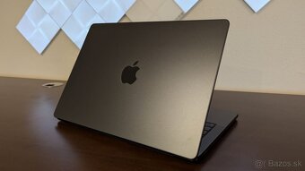 Predám Apple MacBook Pro 14" M4 Max (2024) - 5