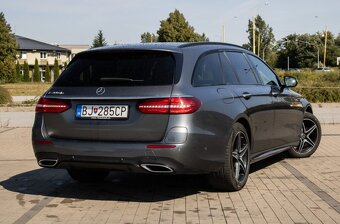 Mercedes Benz E 300 de T Avantgarde (2020) - 5