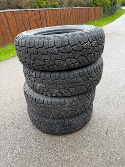 Hankook 235/75 R15 - 5