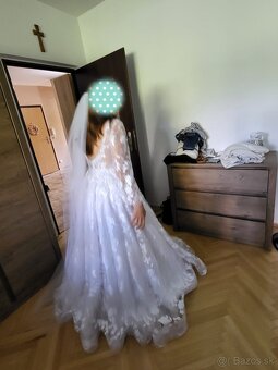 Svadobné šaty so závojom, spodničkou a kruhom - 5