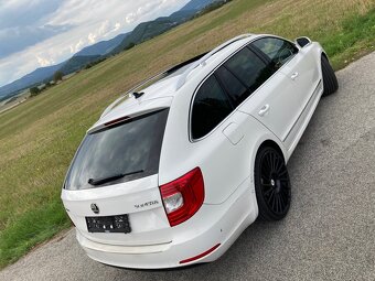 SKODA SUPERB Combi 2.0 TDI panorama, dsg,navi - 5