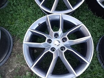 18"5x112 ET 51 Škoda Octavia III hliníkové disky - 5