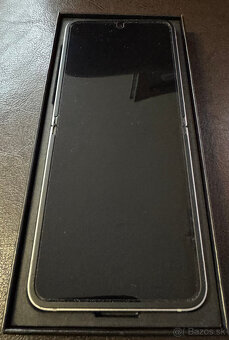 Samsung Galaxy Z Flip6 ako nový - 5
