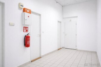 Prenajmem obchodné priestory – 70 m², centrum Púchova - 5