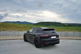 Porsche Cayenne GTS 4.0 V8 Black Edition DPH - 5