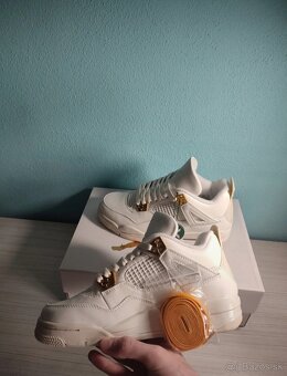 Air Jordan 4 Metallic Gold - 5