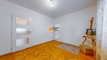 Na predaj 4 izbový byt v centre Zvolena - 5