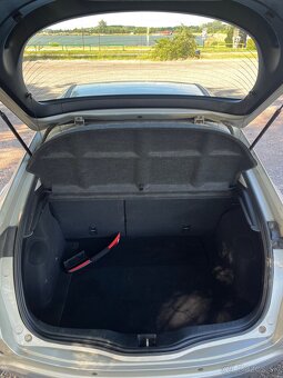 Honda civic 8g UFO - 5