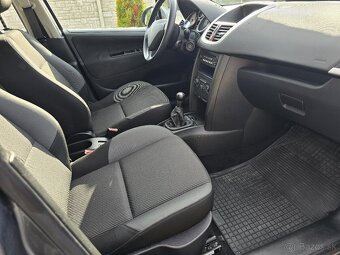 Predám Peugeot 207 1.4 benzín - 5