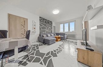 Predaj 3- izbový byt v Ruzinove Komárnická ulica - 5