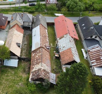 RODINNÝ DOM NA REKONŠTRUKCIU PODĽA VLASTNÝCH PREDSTÁV, PONI - 5