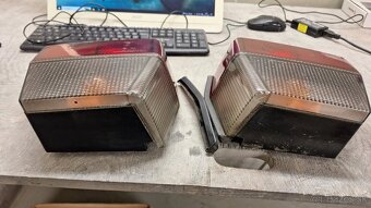 Skoda favorit, forman dymové svetla zadne - 5