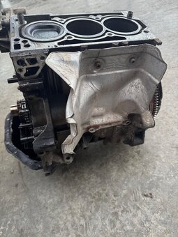 Spodok motora 1.2 htp 40kW AWY - 5