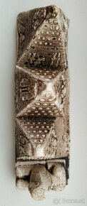Pyramídy- dekoračný predmet dovezený z Egypta - 5