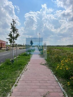 Ponúkame na predaj lukratívny stavebný pozemok v Modre s krá - 5