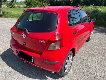 Toyota Yaris 1.3 - 5