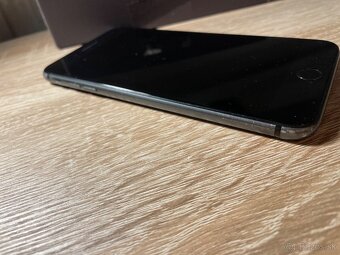 iPhone 8plus - 5