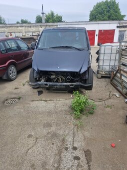 Mercedes Vito - 5