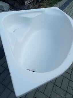 Predám rohovu vanu - 5