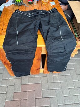 Helmy + oblečenie a obuv - 5