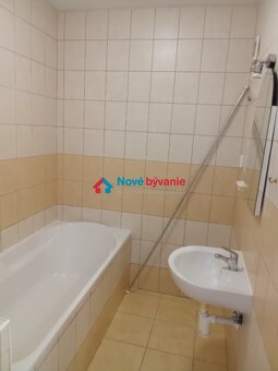 Rezervované-Prenájom 3 izbového bytu vo Vranou nad Topľou - 5