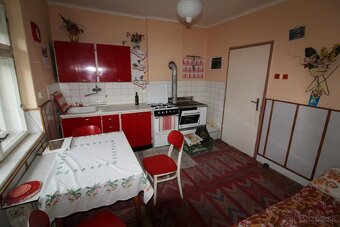 Rodinný dom s krásnym pozemkom na predaj, Černová-Račkov, Ru - 5