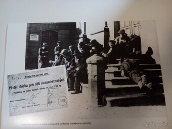 staré foto z čias socializmu / transparent - 5