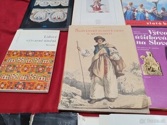 Knihy o krojoch, ľudovom odeve, výšivkách - 5