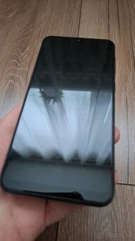 Samsung Galaxy A10 32GB - 5