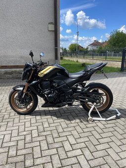 Kawasaki Z750 - 5