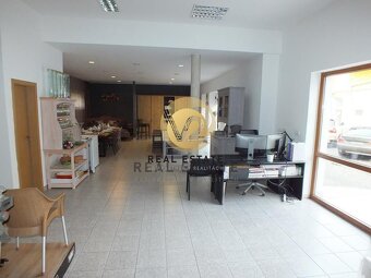 NA PREDAJ budova 673m2 v centre NITRY - 5
